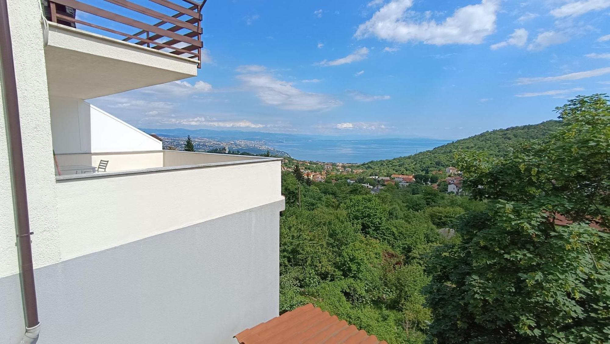 Apartment Miro- 5 Km From Opatija 마툴지 외부 사진