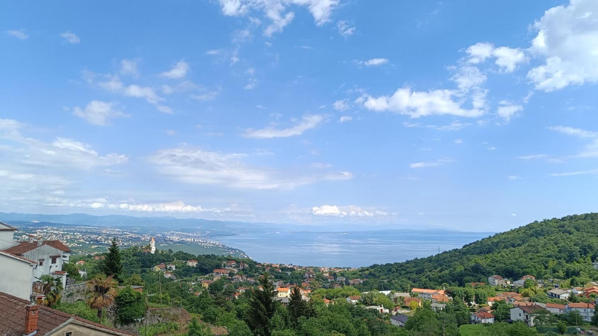 Apartment Miro- 5 Km From Opatija 마툴지 외부 사진