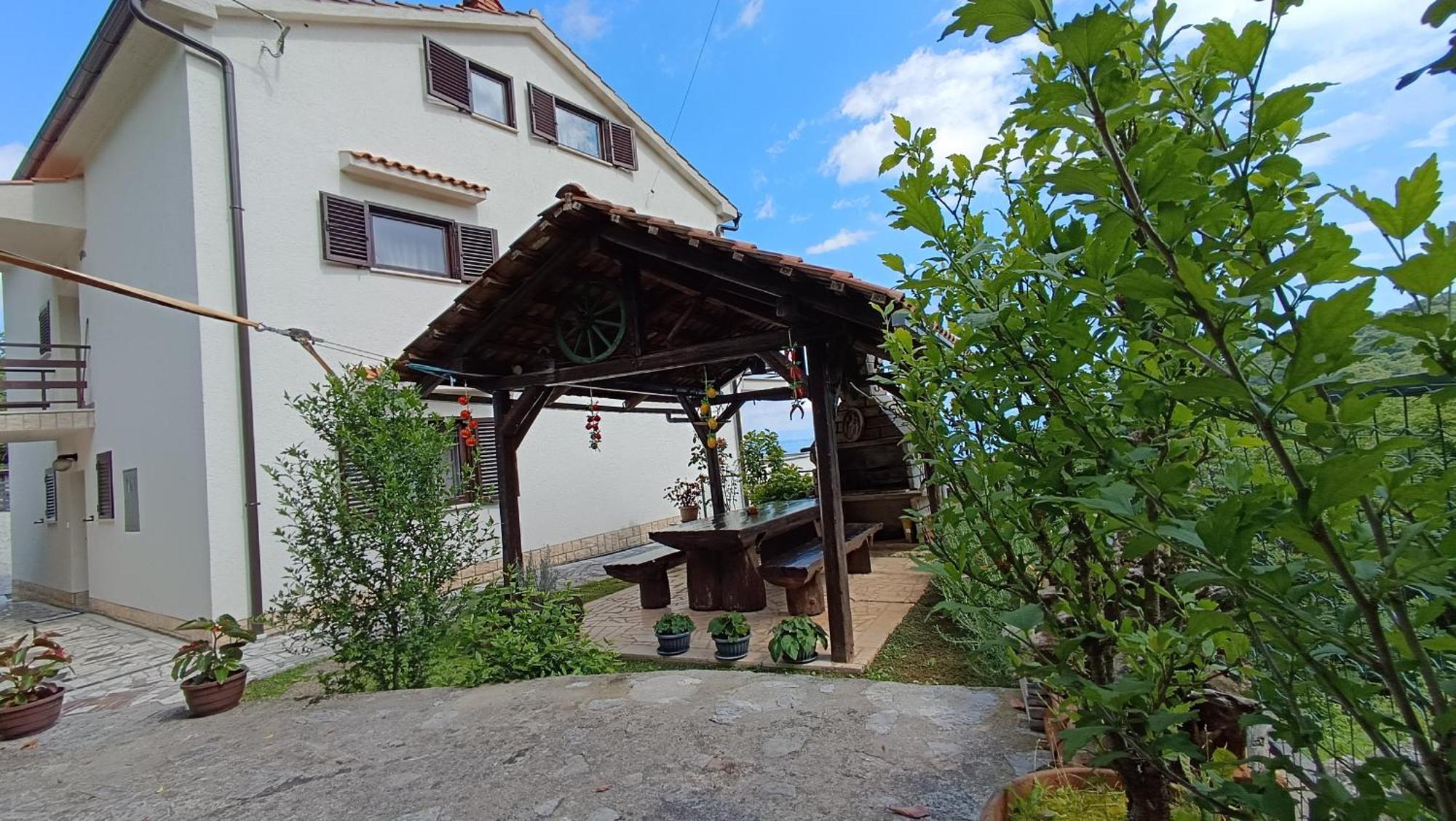 Apartment Miro- 5 Km From Opatija 마툴지 외부 사진