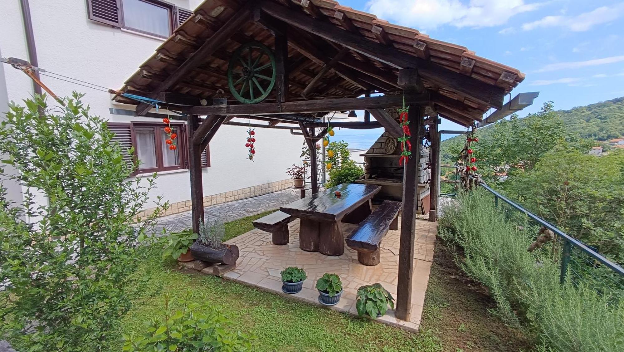 Apartment Miro- 5 Km From Opatija 마툴지 외부 사진